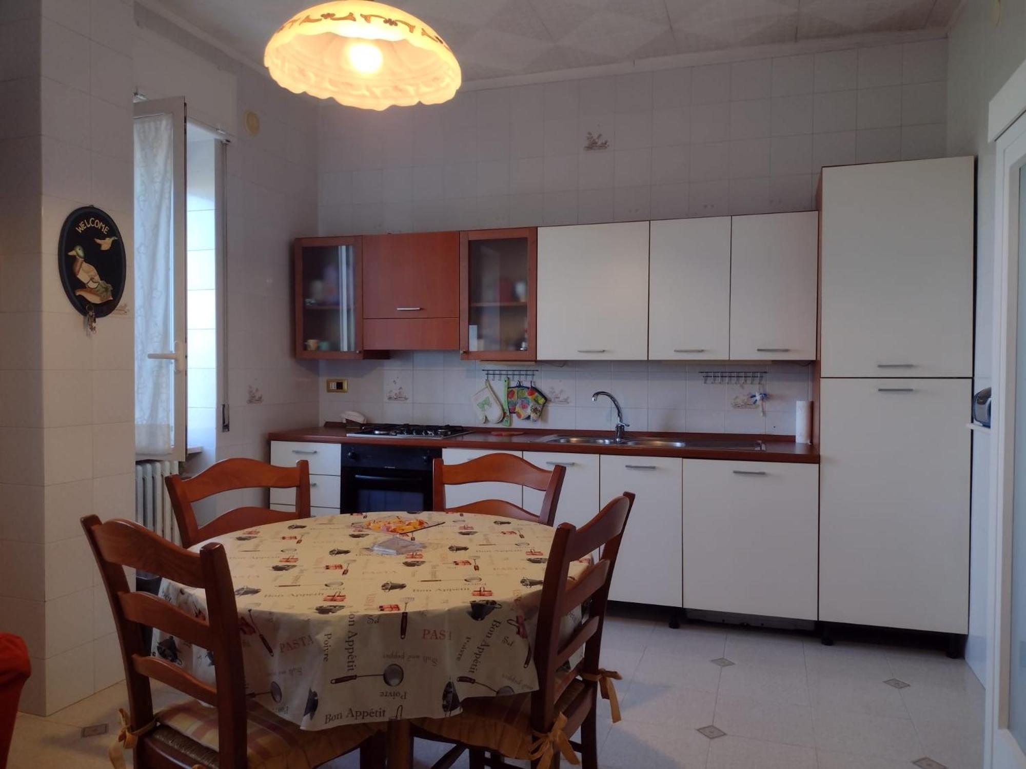 Le Rondini Apartment Trani Bagian luar foto