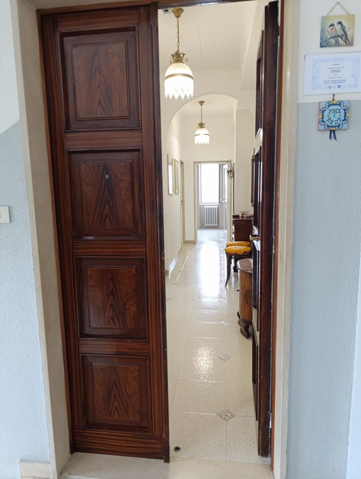 Le Rondini Apartment Trani Bagian luar foto